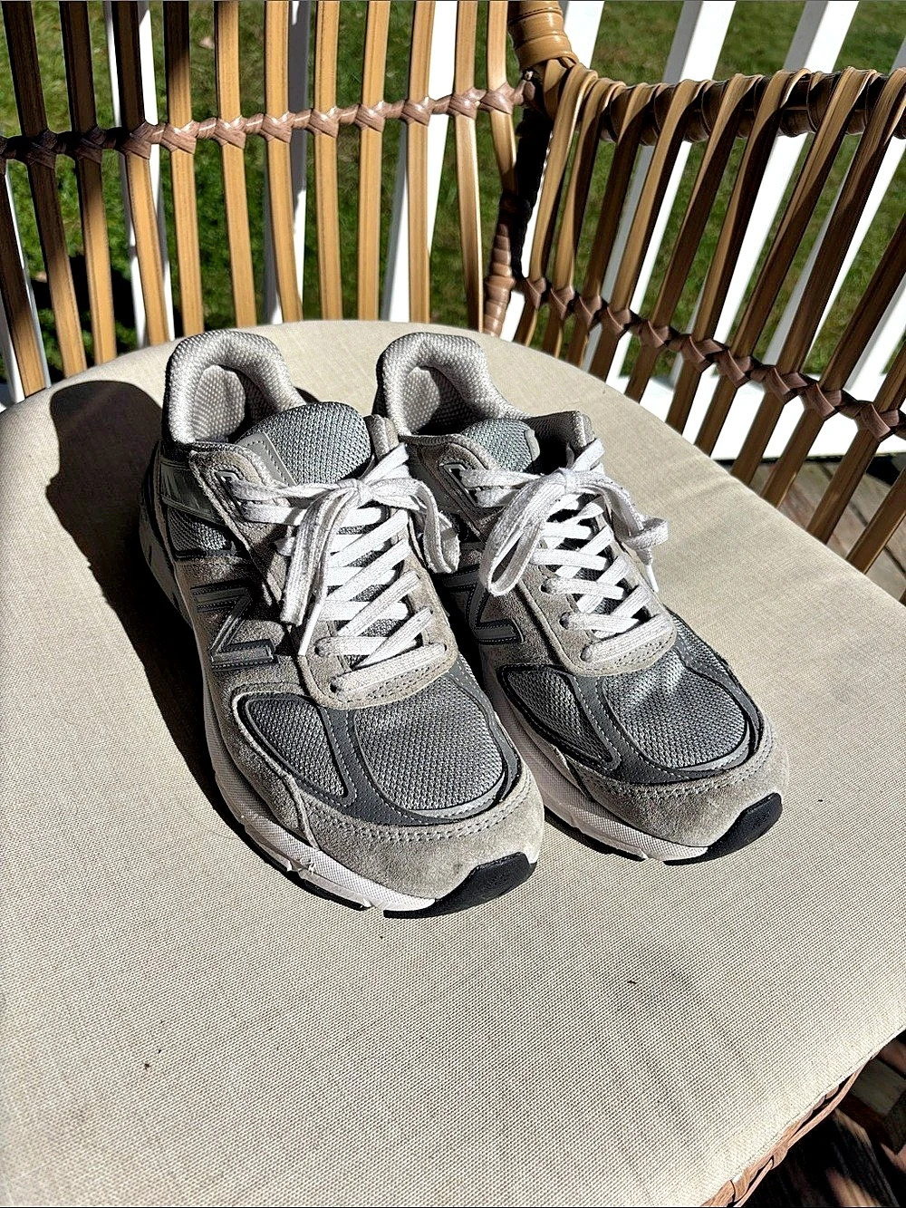 New Balance 990v5 Gray & White US 7 D